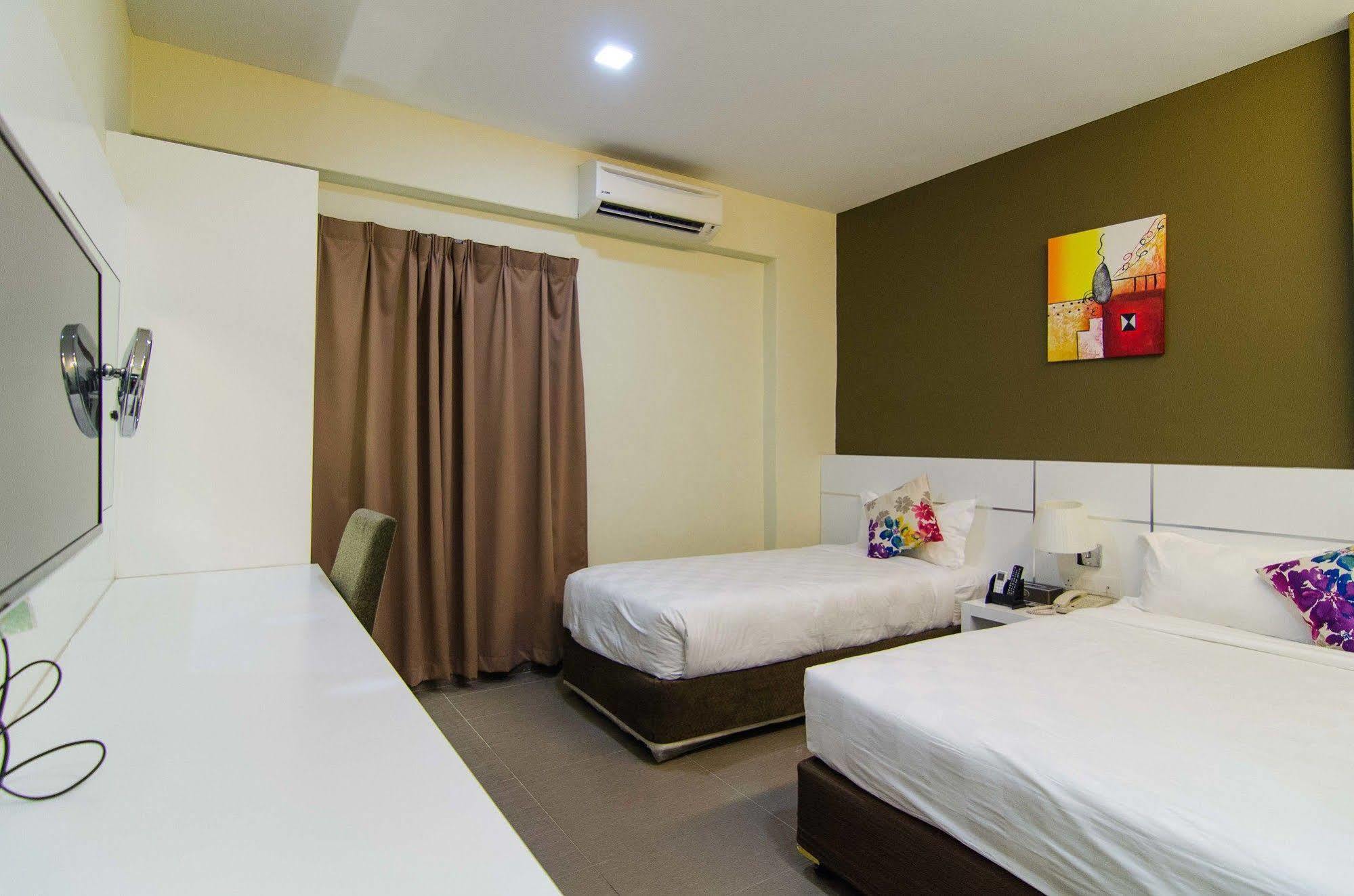 Hotel Mornington Bukit Permata Lumut Eksteriør billede